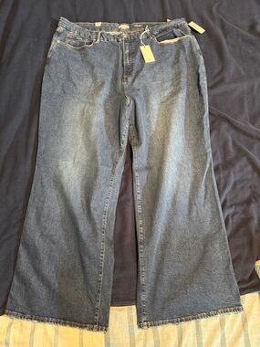 Good American Good Skate Jeans